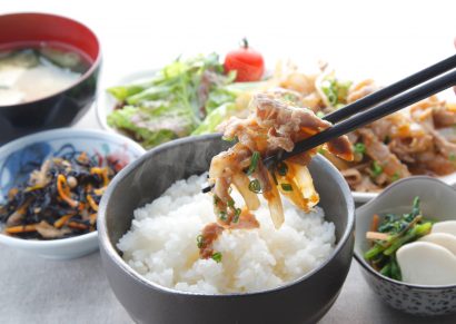 米油で炊いた米イメージ